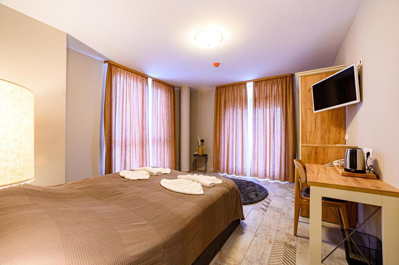 Antique Boutique Hotel Pavel Banya Exterior photo