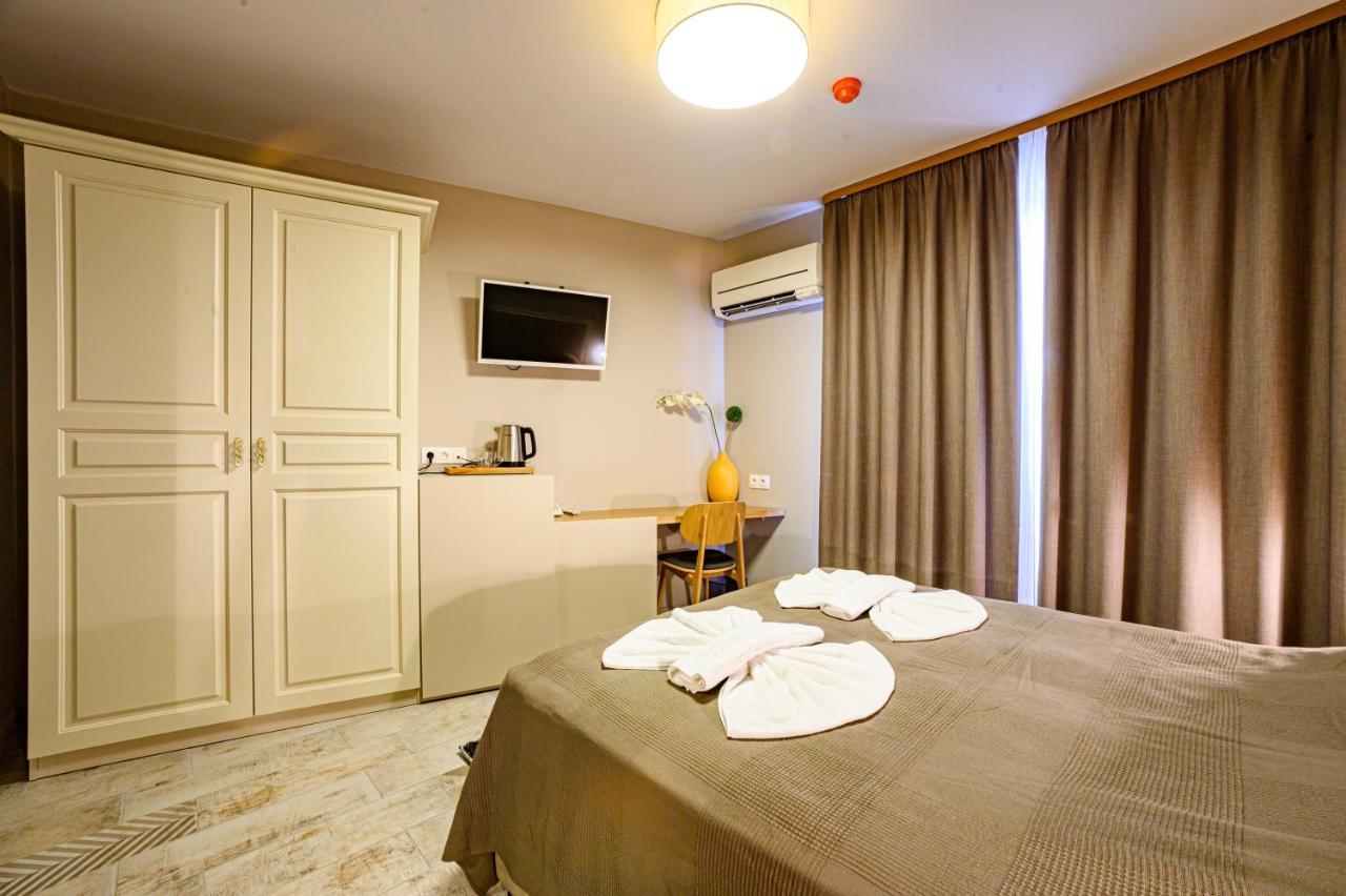 Antique Boutique Hotel Pavel Banya Exterior photo